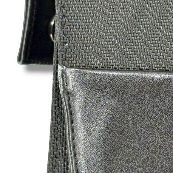 Tumi Alpha Briefcase Bag With Over The Shoulder Handels Solid Black 43010D3 - Picture 16 of 16